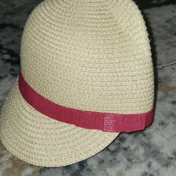 New hat - Picture 2 of 4